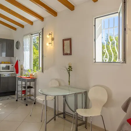 A Casa Nostra Bastia (Corsica)