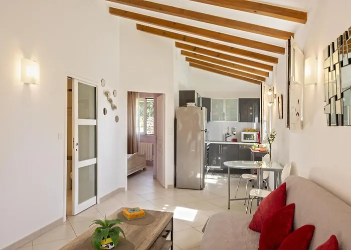 Casa Nostra * Bastia (Corsica)
